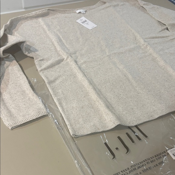 J. Jill Women’s Cream Crewneck Sweater NWT Size MP - Picture 4 of 8